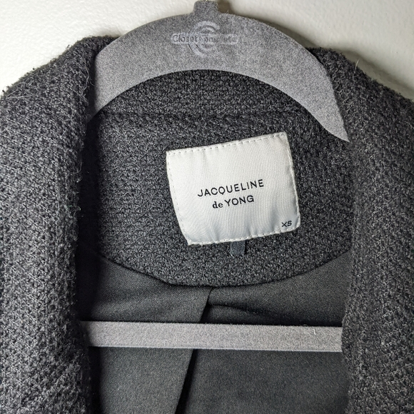 Jacqueline d Young coat - Picture 2 of 2